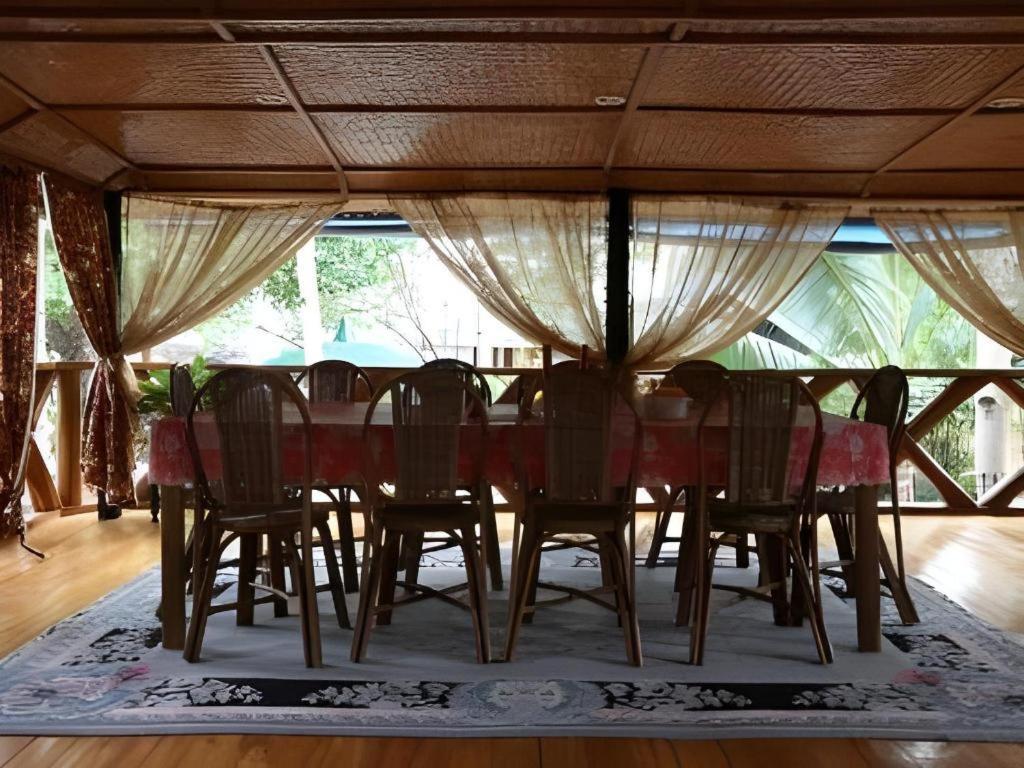 67 เฮเวน ฮอลิเดย์ รีสอร์ต Hotel Lucbuan ภายนอก รูปภาพ